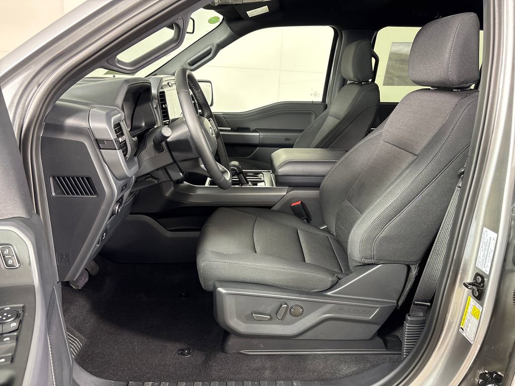 New 2026 Ford F150 XLT w/ Equipment Group 302A MID image 30