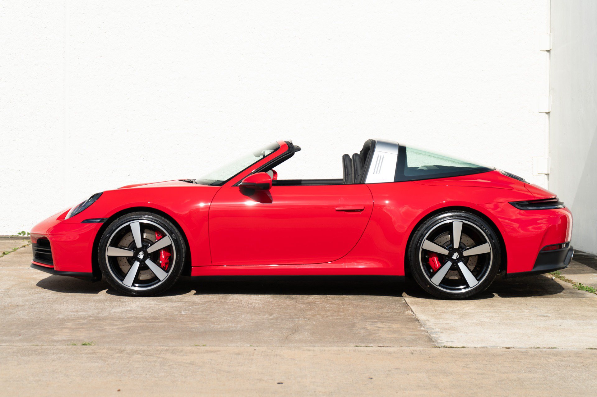Used 2026 Porsche 911 Targa 4S AWD/4WD image 3