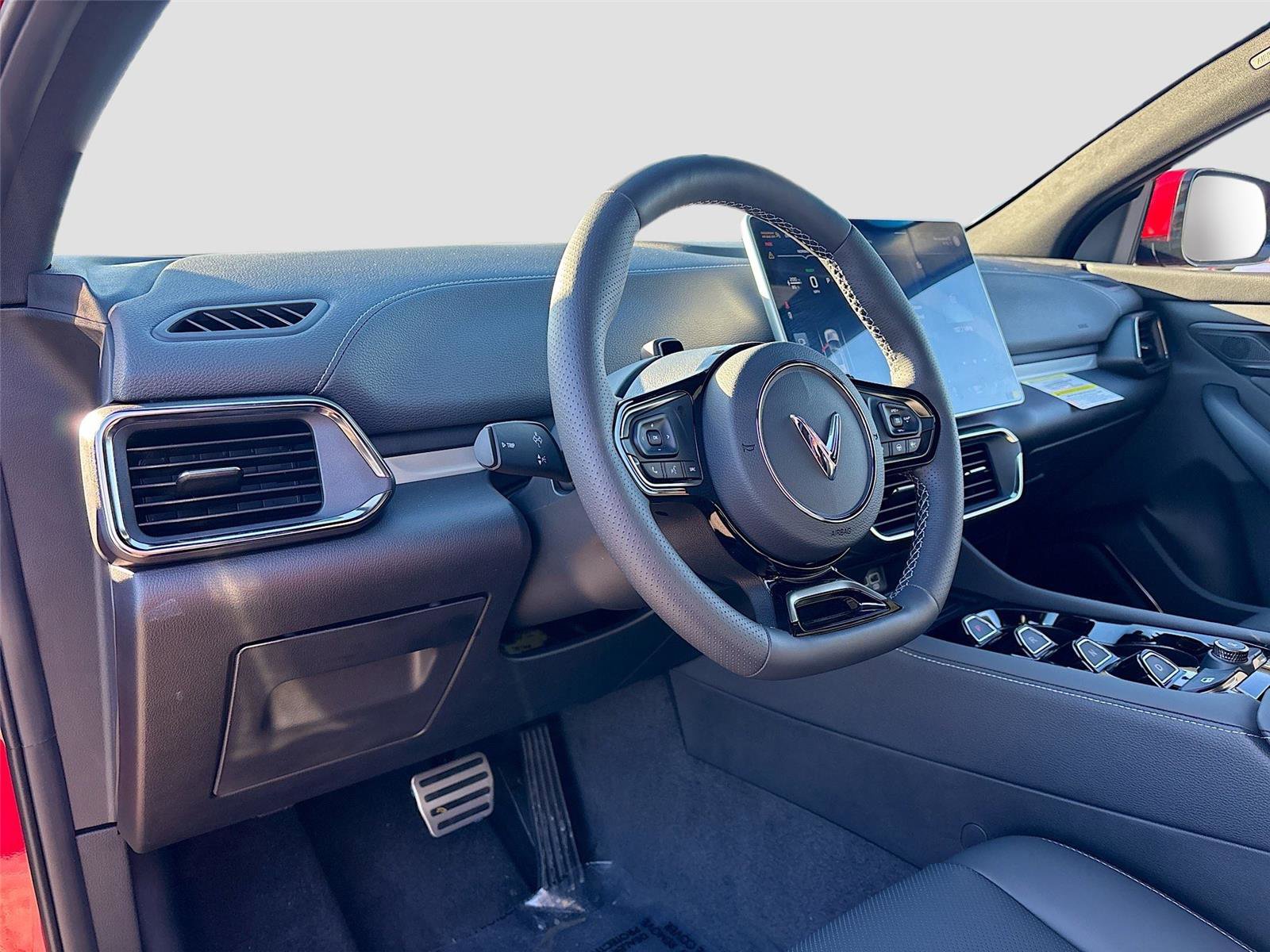 New 2025 VinFast VF 8 Plus image 9