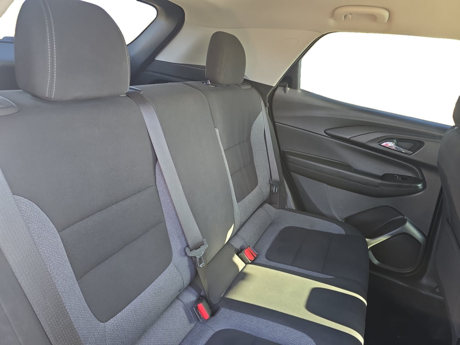 Used 2023 Chevrolet TrailBlazer LT FWD image 18