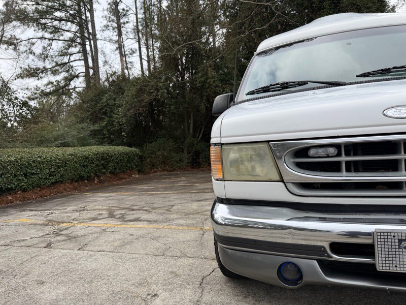 Used 2002 Ford E-150 and Econoline 150 image 13