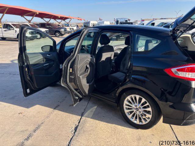 Used 2017 Ford C-MAX SE w/ Cold Weather Package image 14