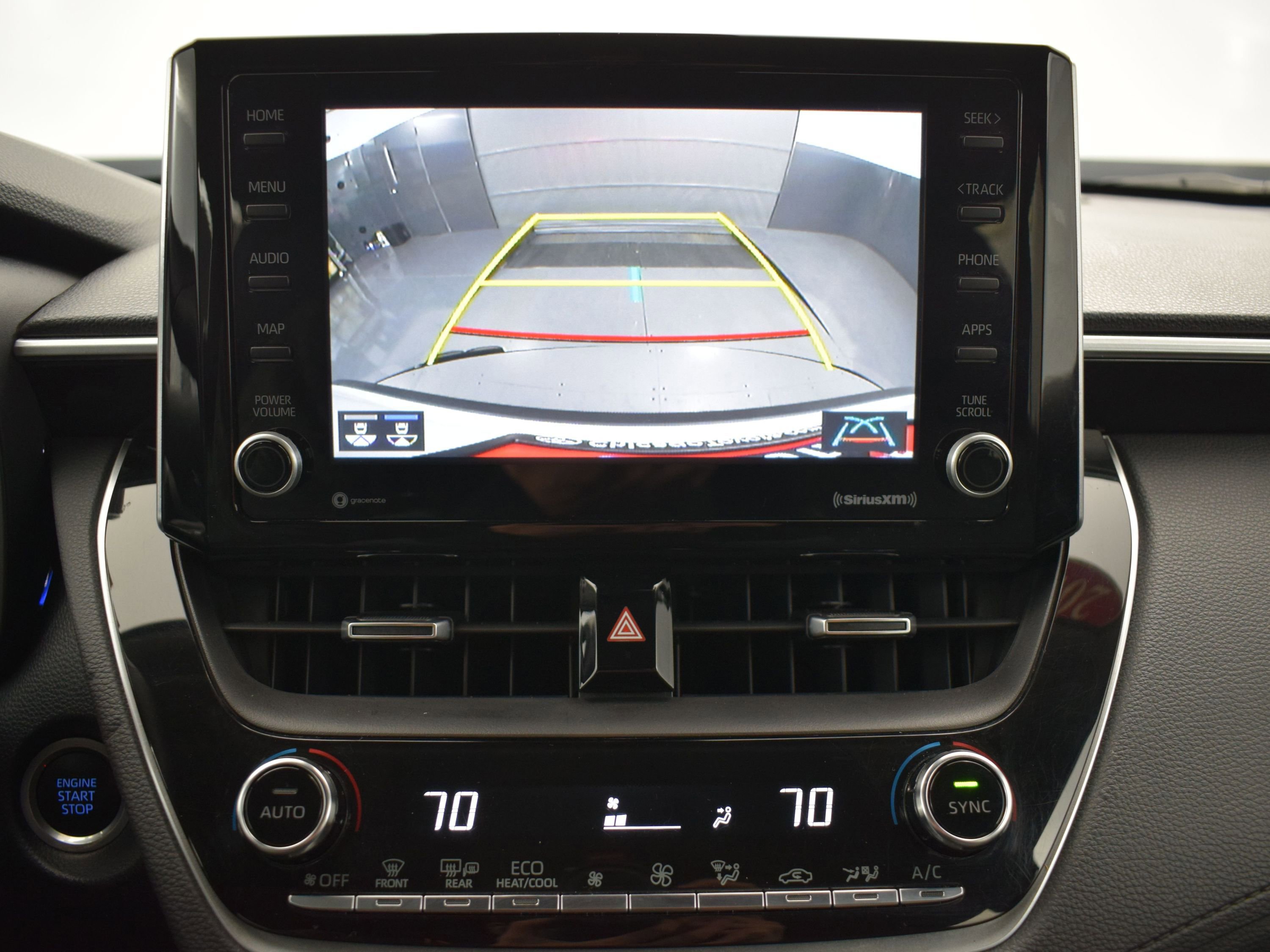 Used 2022 Toyota Corolla Cross XLE image 16