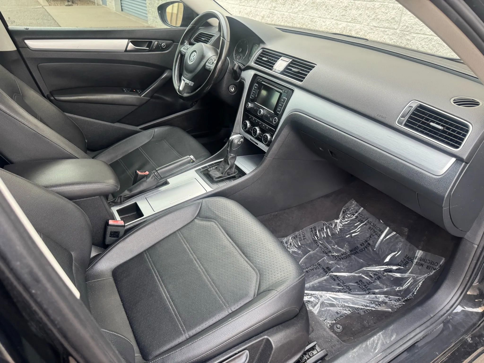 Used 2012 Volkswagen Passat TDI SE image 13