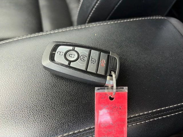 Used 2022 Ford Escape SEL AWD/4WD image 50