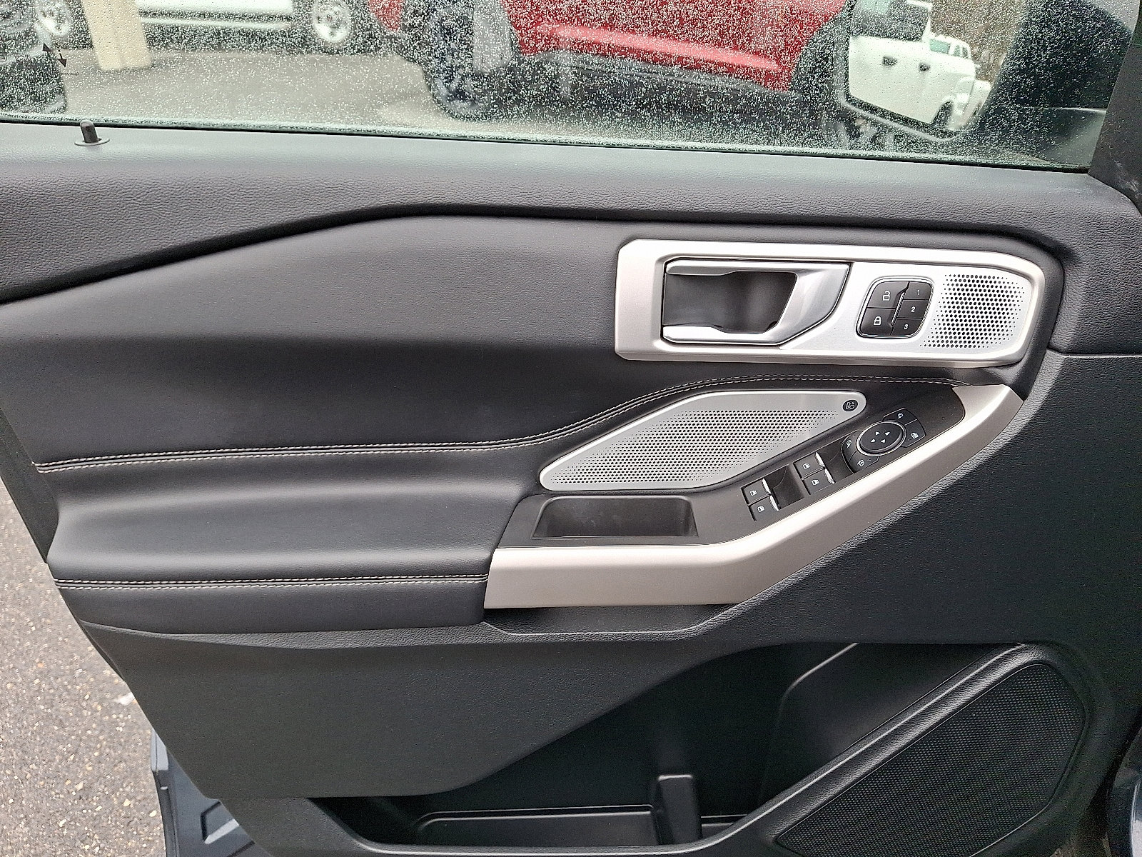 Certified 2023 Ford Explorer Limited w/ Limited Technology Package image 13