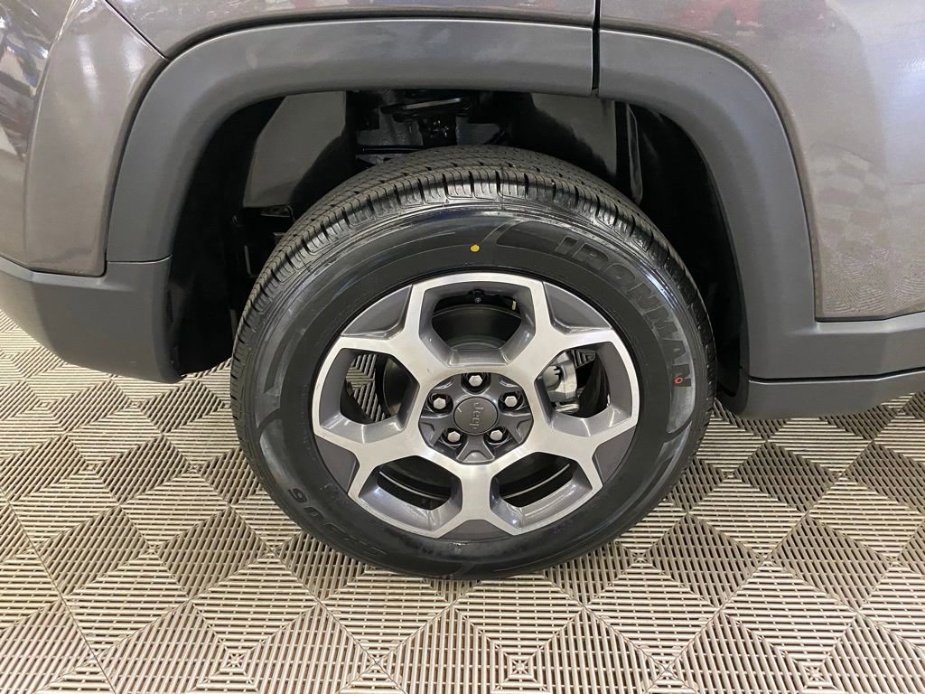 Used 2022 Jeep Compass Trailhawk w/ Trailhawk Convenience Group image 13