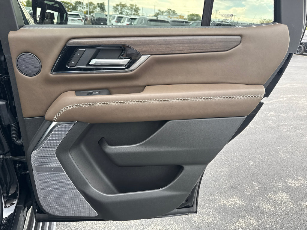 New 2026 GMC Yukon Denali Ultimate AWD/4WD image 37