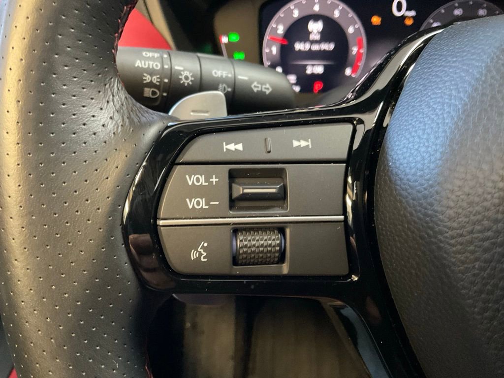 Certified 2025 Acura ADX A-Spec image 13