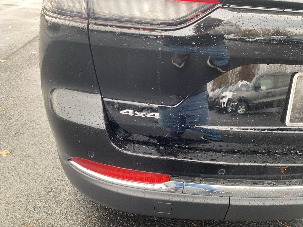 New 2025 Jeep Grand Cherokee Laredo X w/ Trailer Tow Package image 10