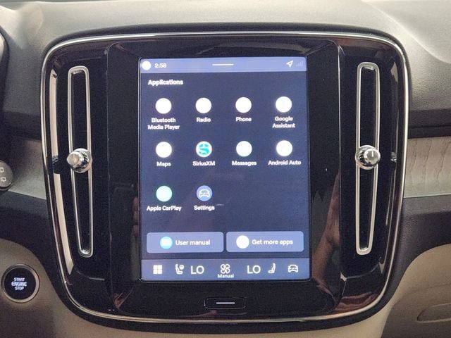 Certified 2026 Volvo XC40 B5 Plus AWD/4WD image 16