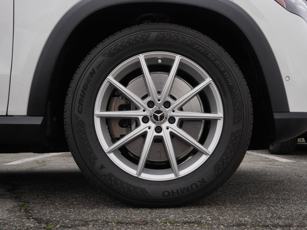 Used 2024 Mercedes-Benz GLE 450e 4MATIC image 2