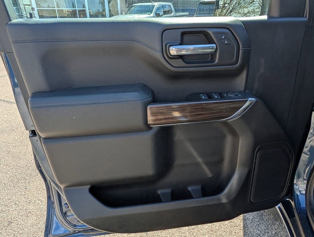 Used 2019 Chevrolet Silverado 1500 LT w/ All-Star Edition AWD/4WD image 28