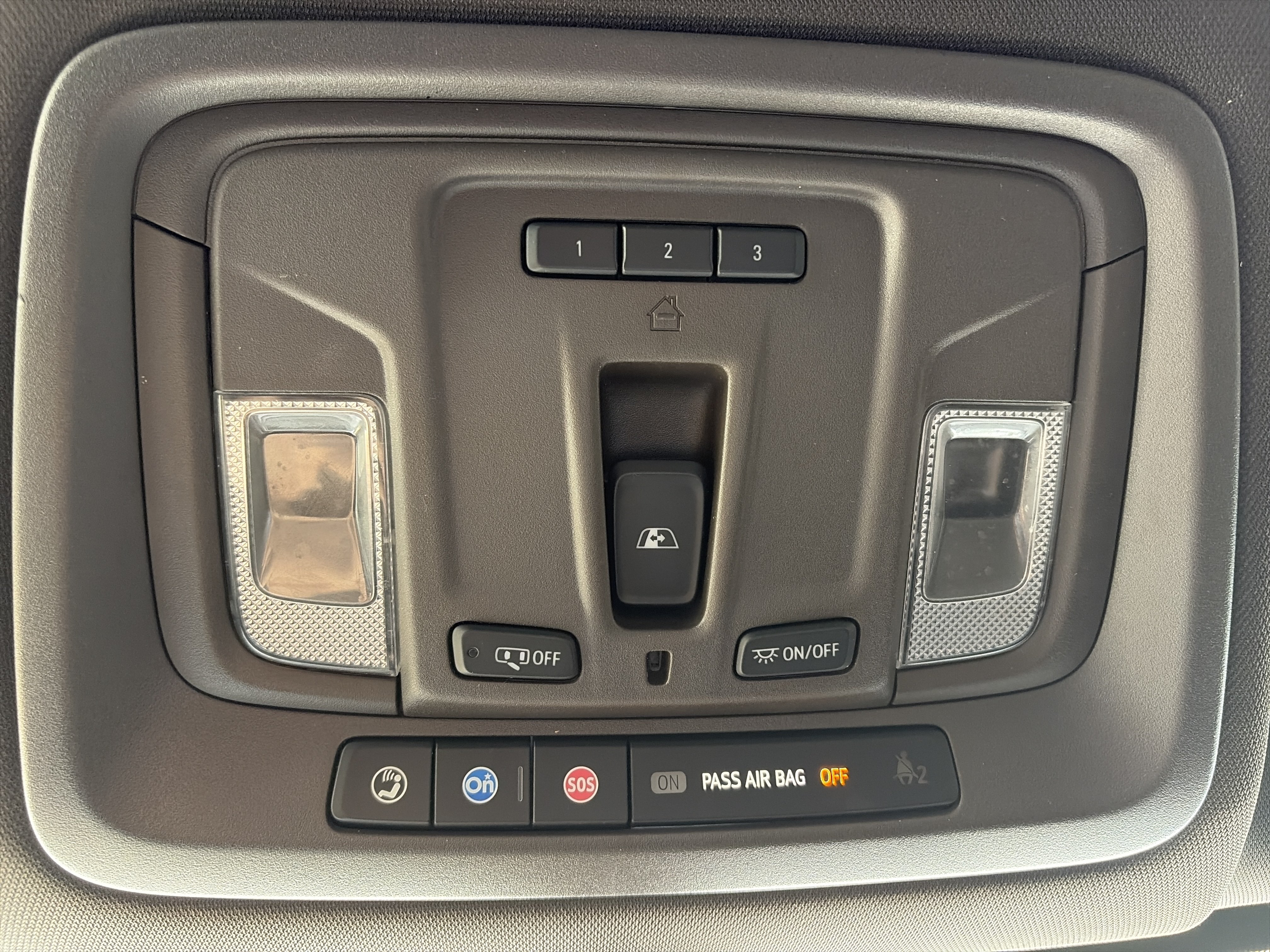 Used 2022 Chevrolet Silverado 1500 LTZ AWD/4WD image 25