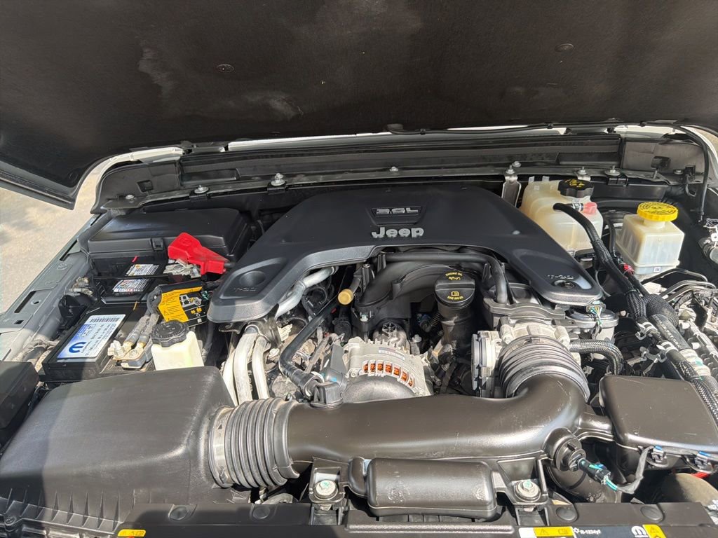 Used 2021 Jeep Gladiator Willys image 31