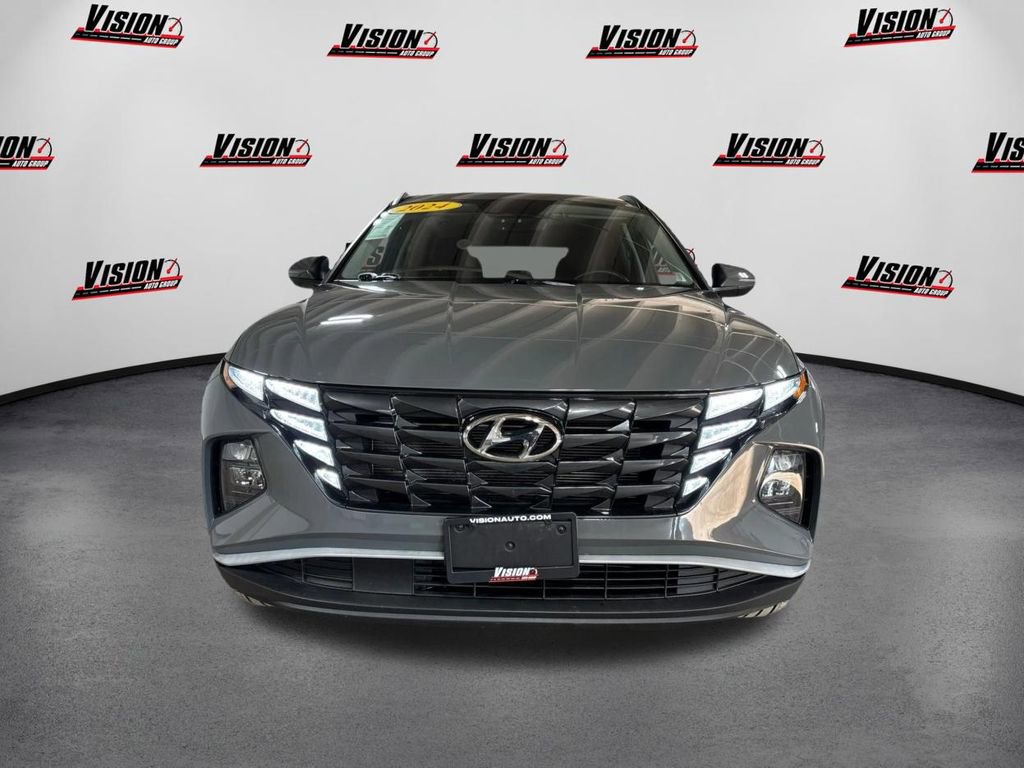 Used 2024 Hyundai Tucson SEL w/ Convenience Package image 2