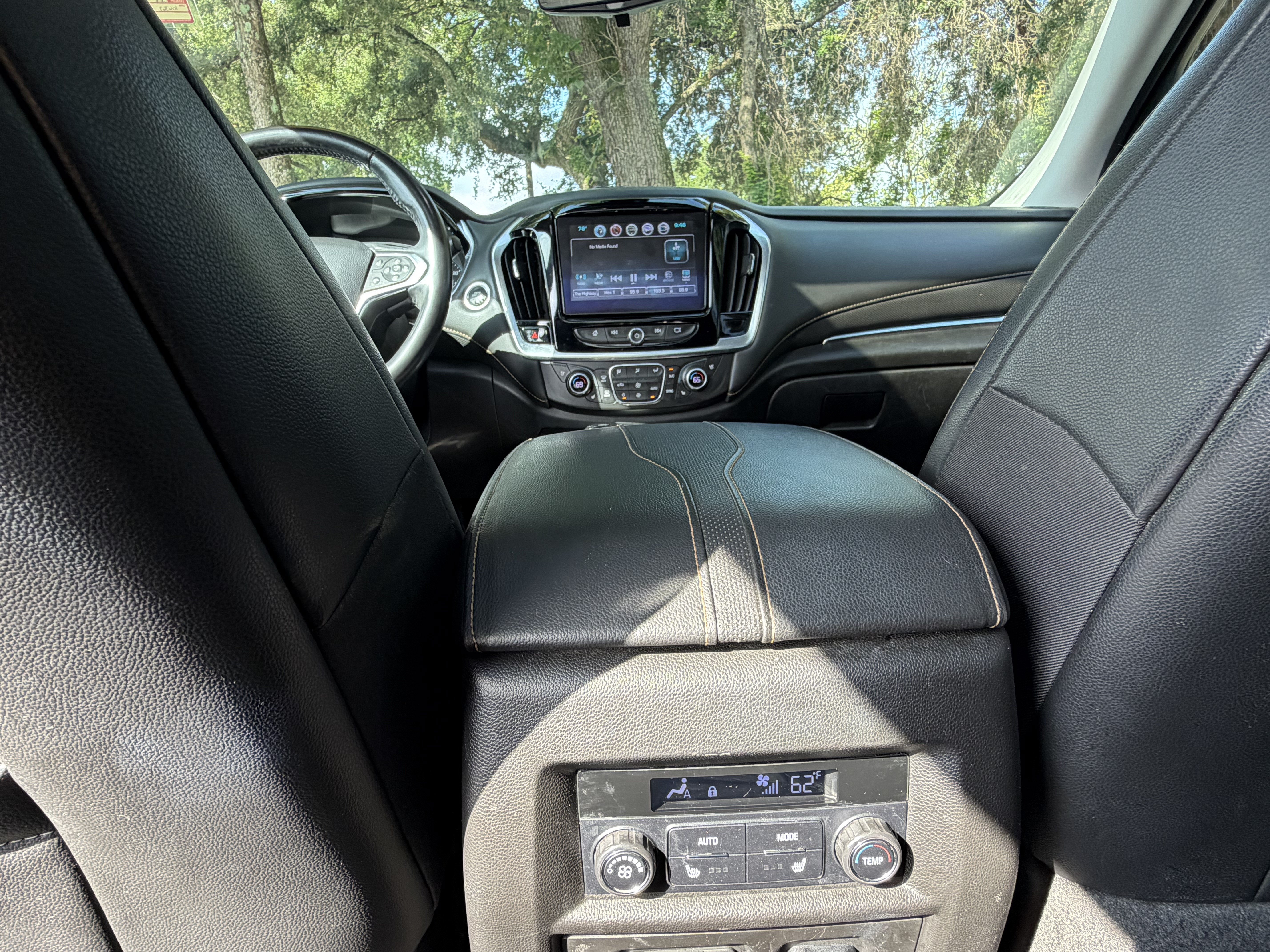 Used 2018 Chevrolet Traverse Premier w/ Redline Edition FWD image 39