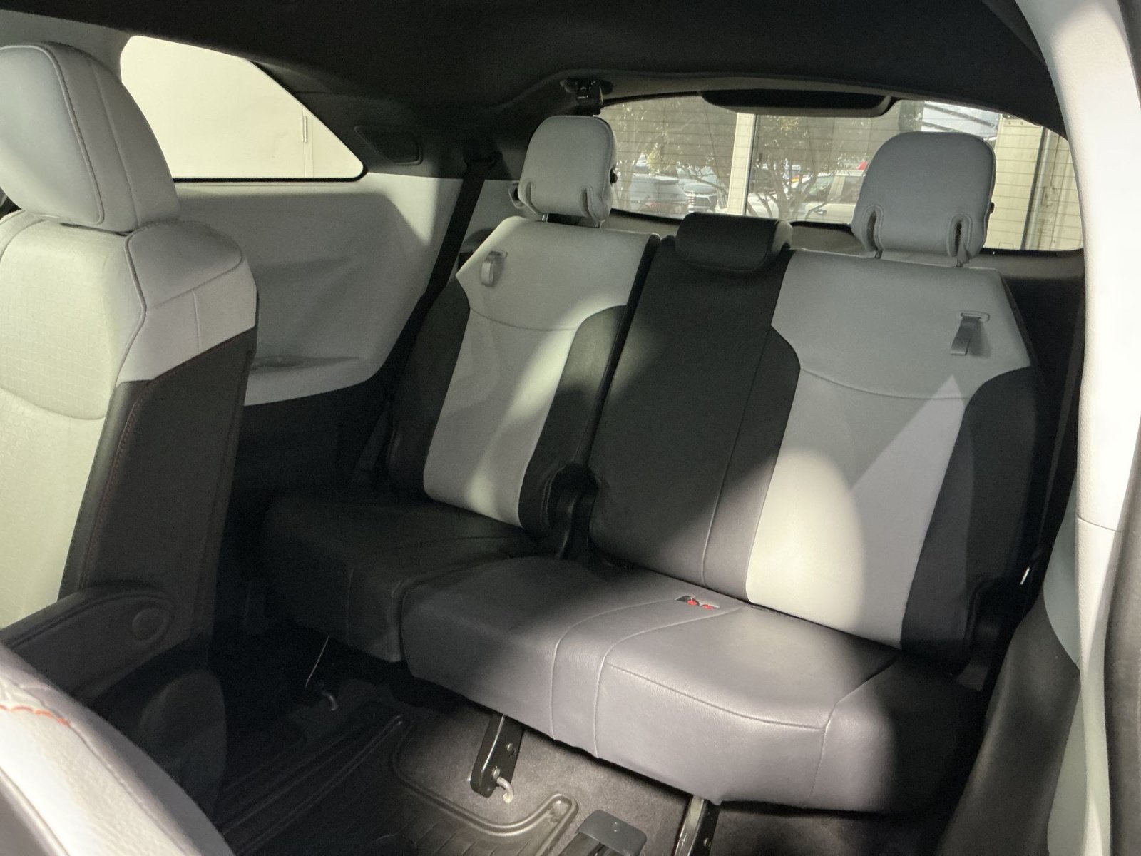 Used 2024 Toyota Sienna XSE w/ XSE Plus Package AWD/4WD image 26