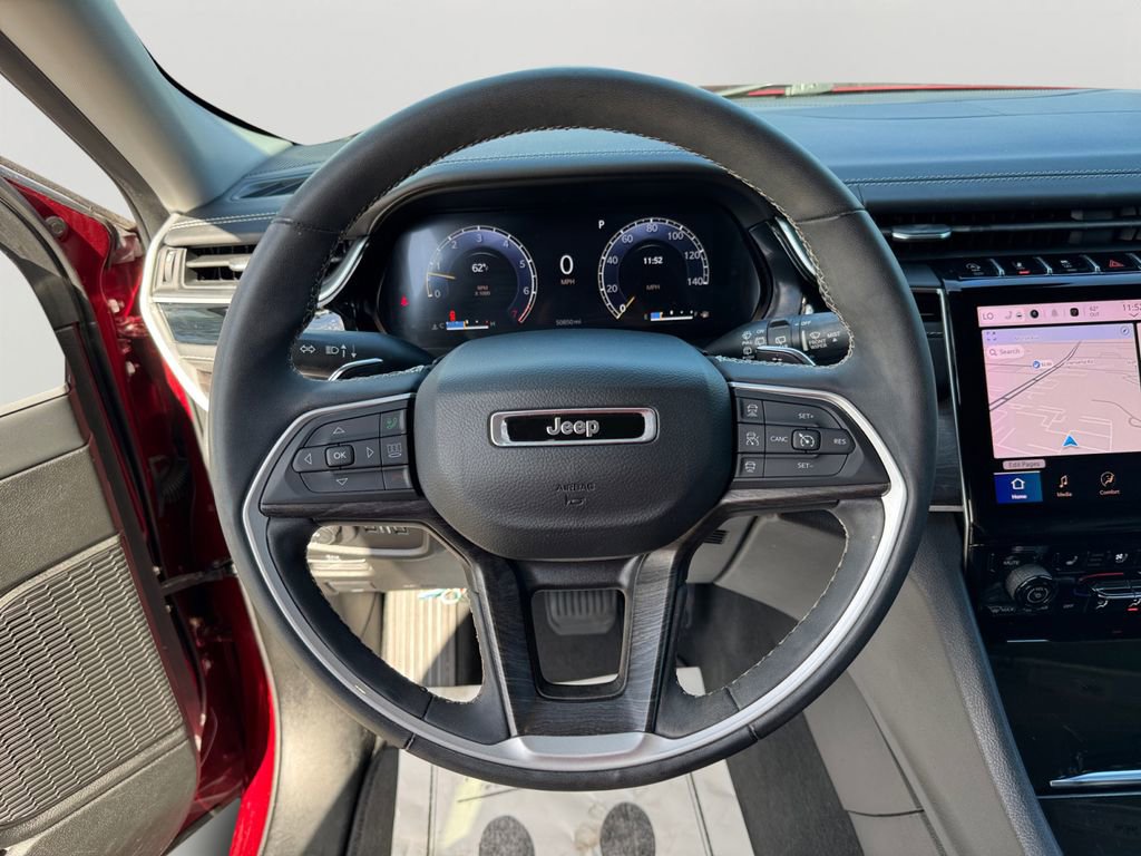 Used 2023 Jeep Grand Cherokee L Limited w/ Luxury Tech Group II image 19