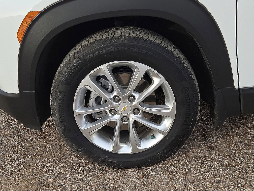 Used 2026 Chevrolet TrailBlazer LS image 11