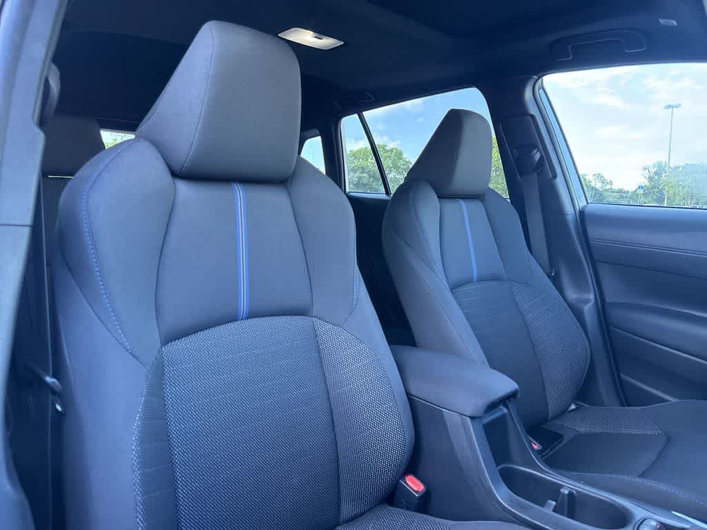 Used 2023 Toyota Corolla Cross AWD Hybrid w/ Moonroof Package image 27