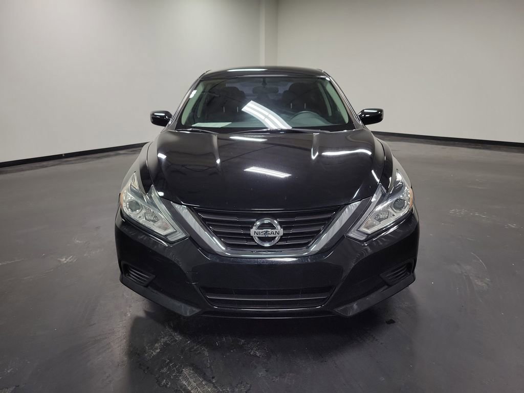 Used 2017 Nissan Altima 2.5 S w/ Power Driver Seat Package image 2