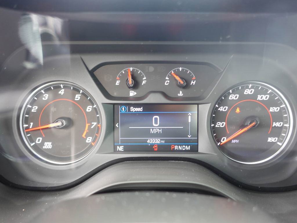 Used 2021 Chevrolet Camaro LT w/ Technology Package RWD image 15