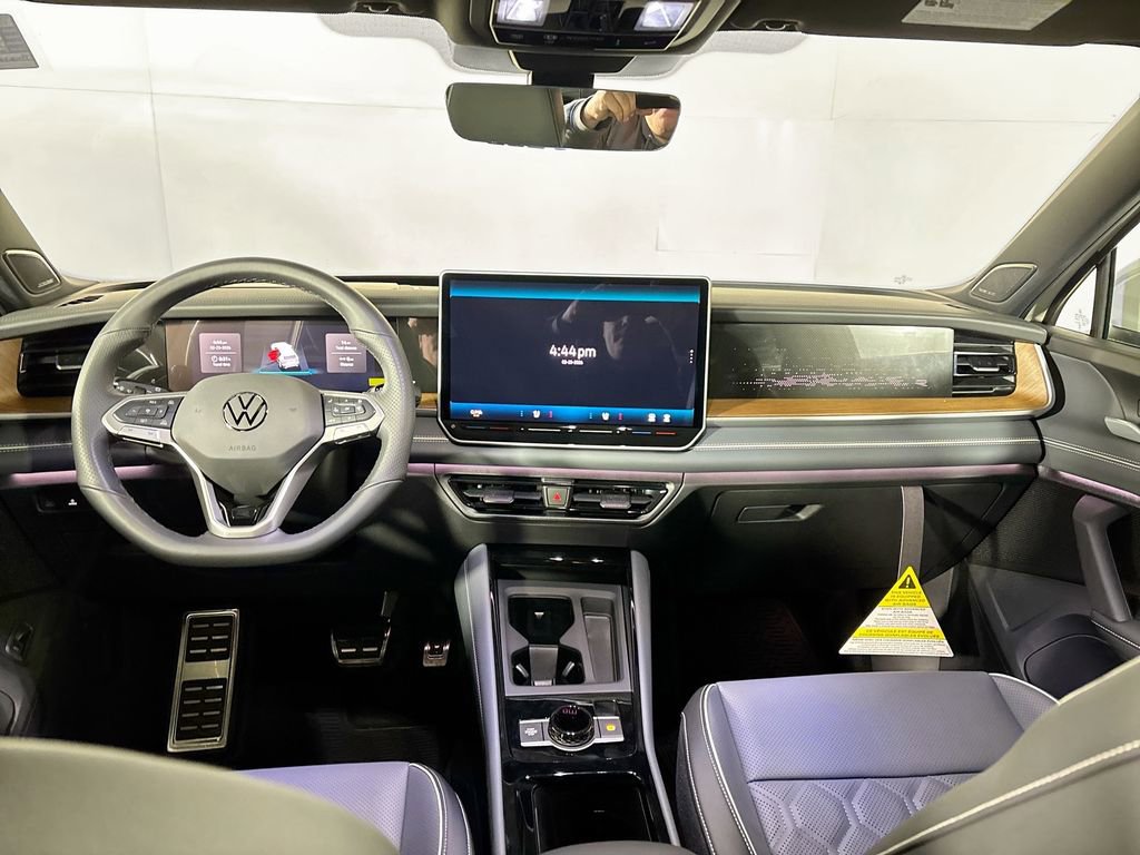New 2026 Volkswagen Tiguan SEL R-Line image 12
