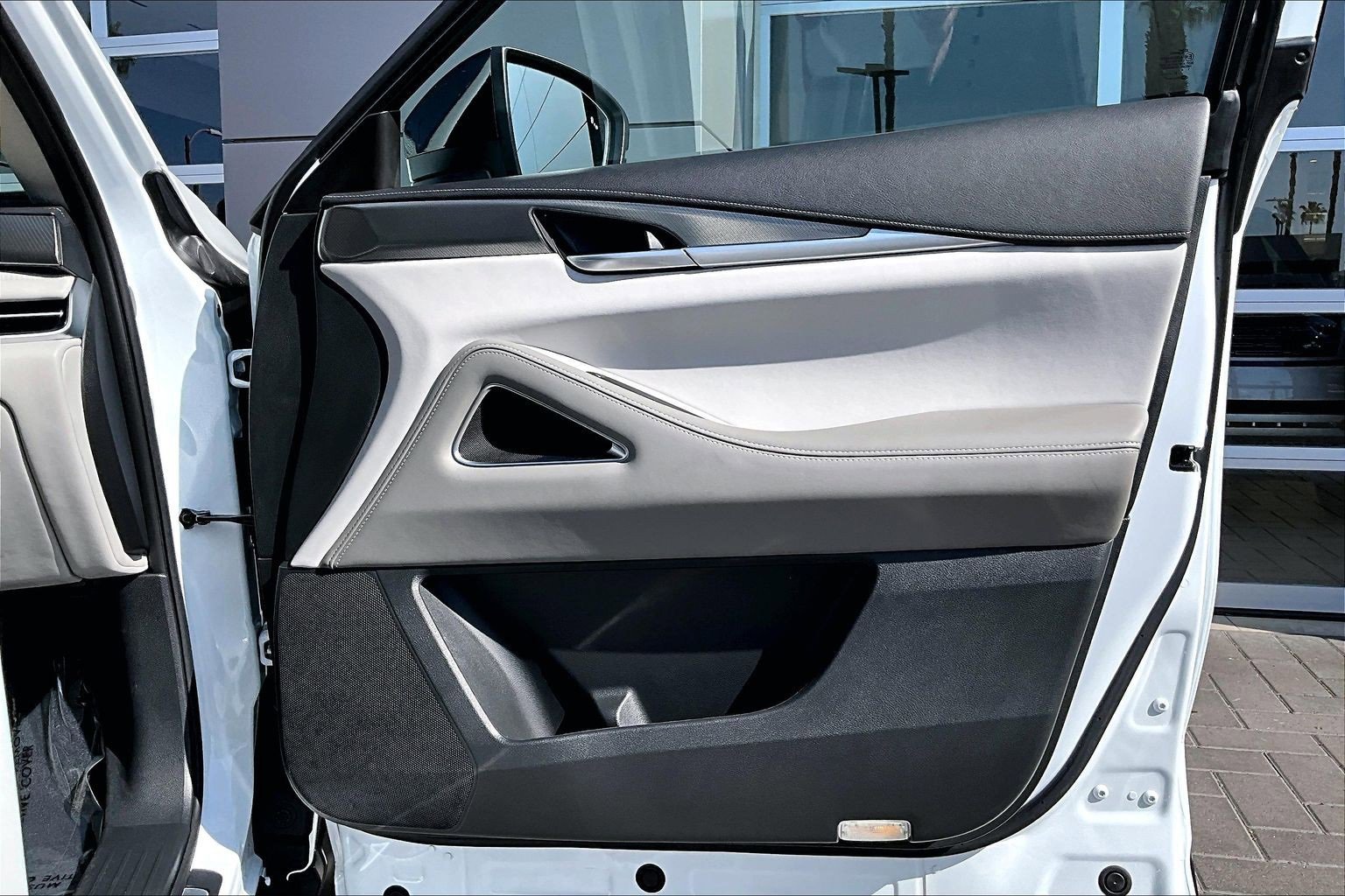 Used 2026 INFINITI QX60 Luxe w/ Cargo Package image 24