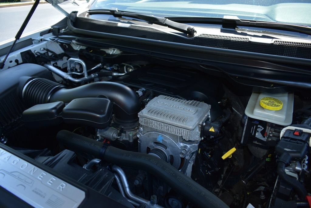 Used 2022 Jeep Wagoneer Series II AWD/4WD image 44