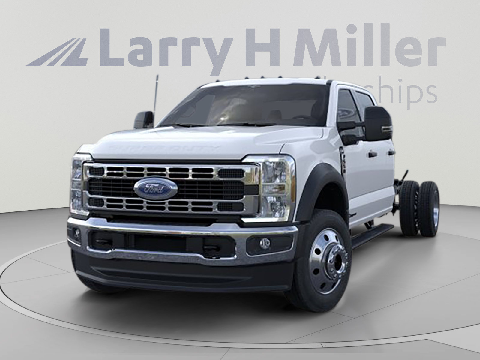 New 2026 Ford F550 4x4 Crew Cab w/ XLT Value Package image 2