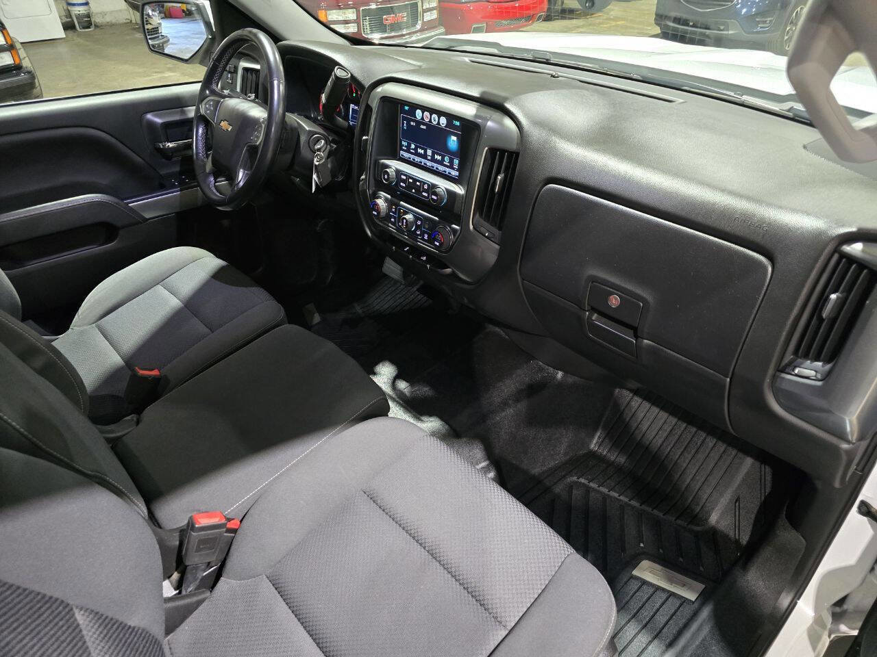 Used 2019 Chevrolet Silverado 1500 LT w/ All Star Edition AWD/4WD image 35
