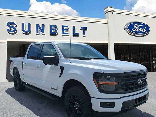 New 2025 Ford F150 XLT w/ Equipment Group 302A MID
