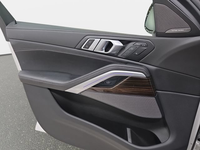 Used 2024 BMW X6 xDrive40i w/ Premium Package AWD/4WD image 27