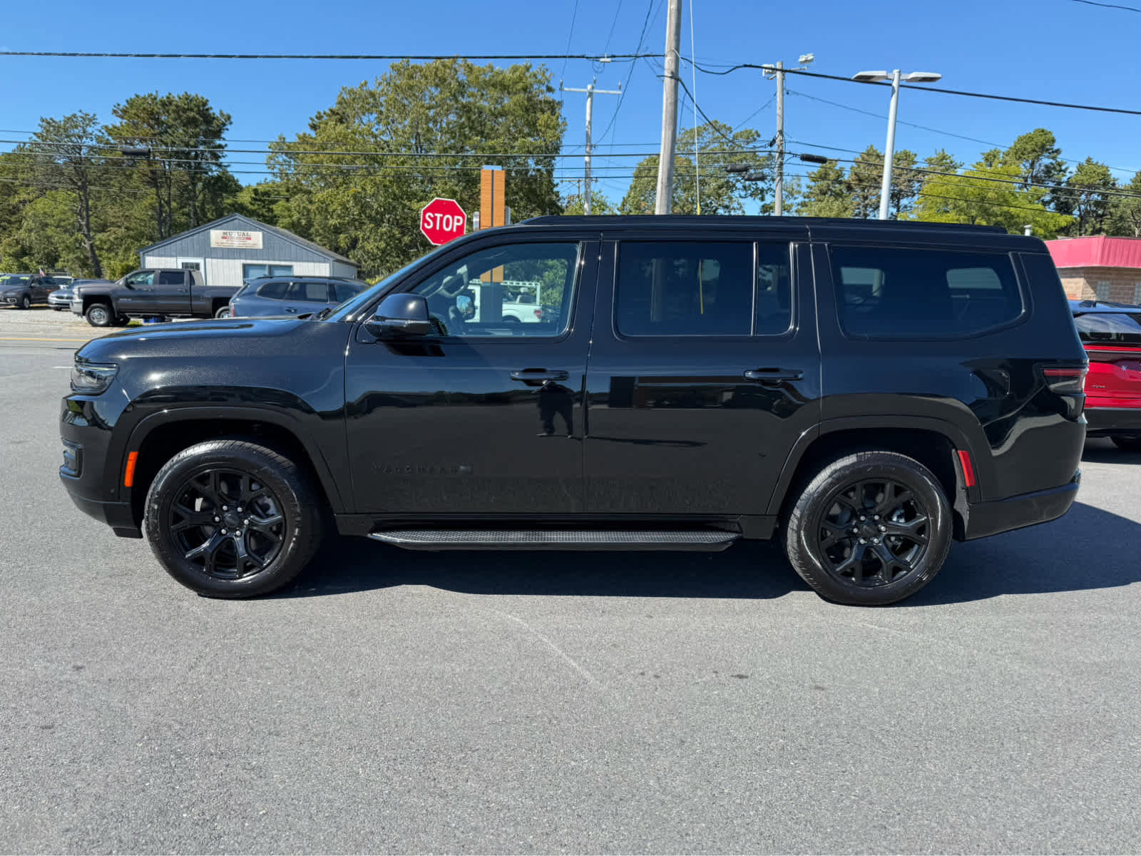 Used 2025 Jeep Wagoneer Series II image 5