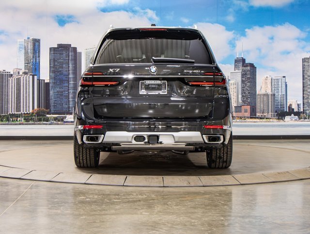 Used 2025 BMW X7 xDrive40i w/ Executive Package image 11