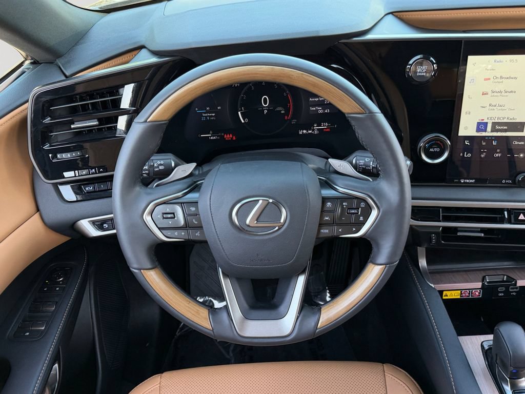 Certified 2025 Lexus RX 350 Premium w/ Accessory Package (Z1) AWD/4WD image 18