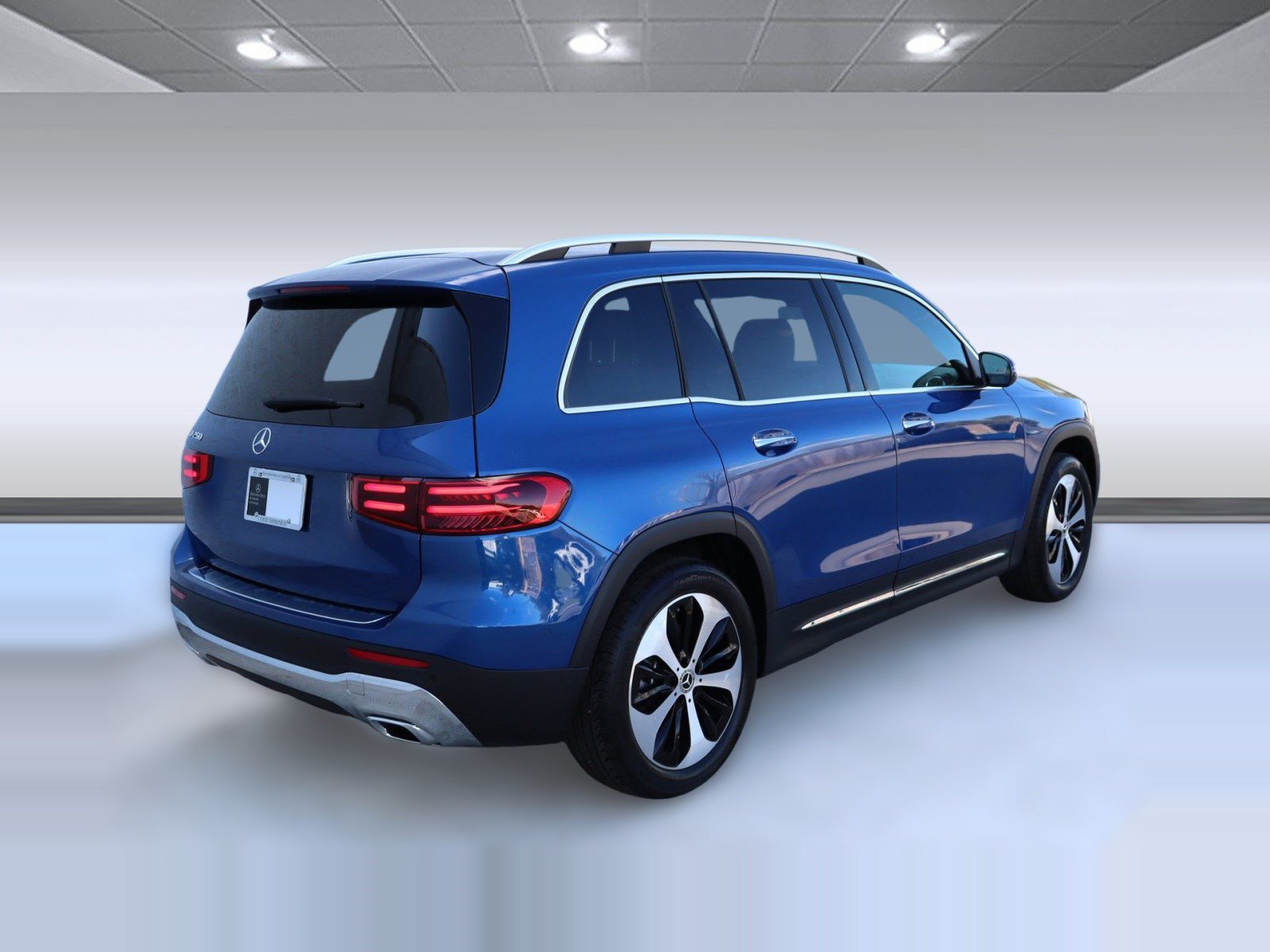 Used 2025 Mercedes-Benz GLB 250 image 7