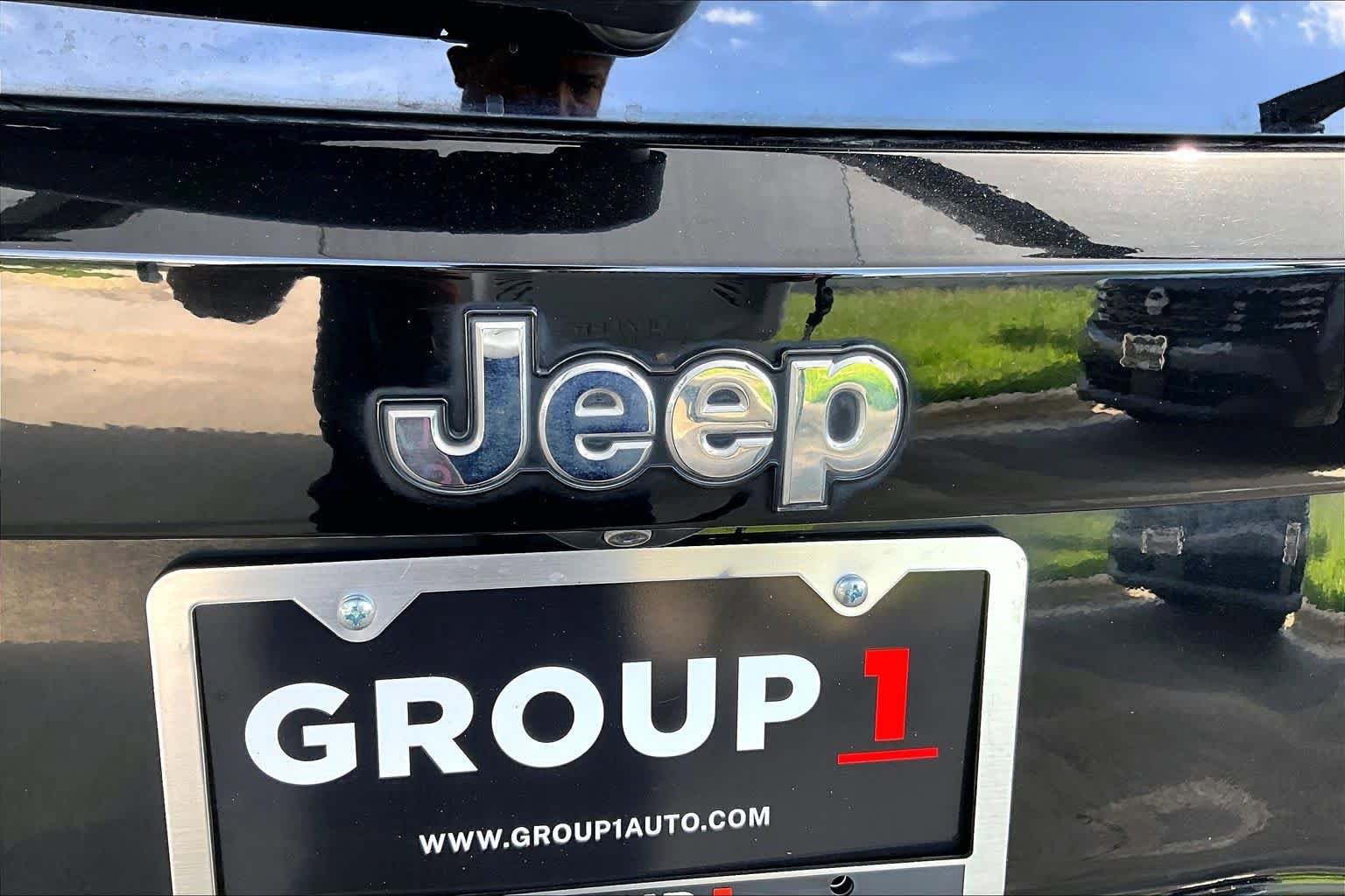 Used 2018 Jeep Renegade Latitude w/ Popular Equipment Group FWD image 30