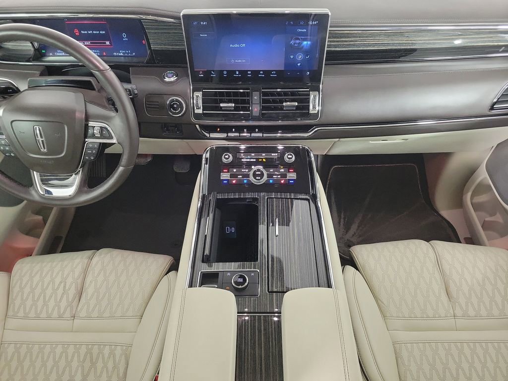Used 2022 Lincoln Navigator Black Label image 13