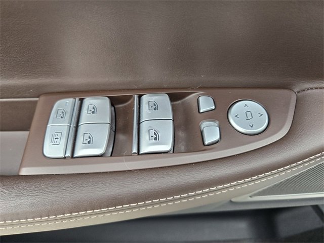 Used 2017 BMW 740i xDrive 740i xDrive image 18