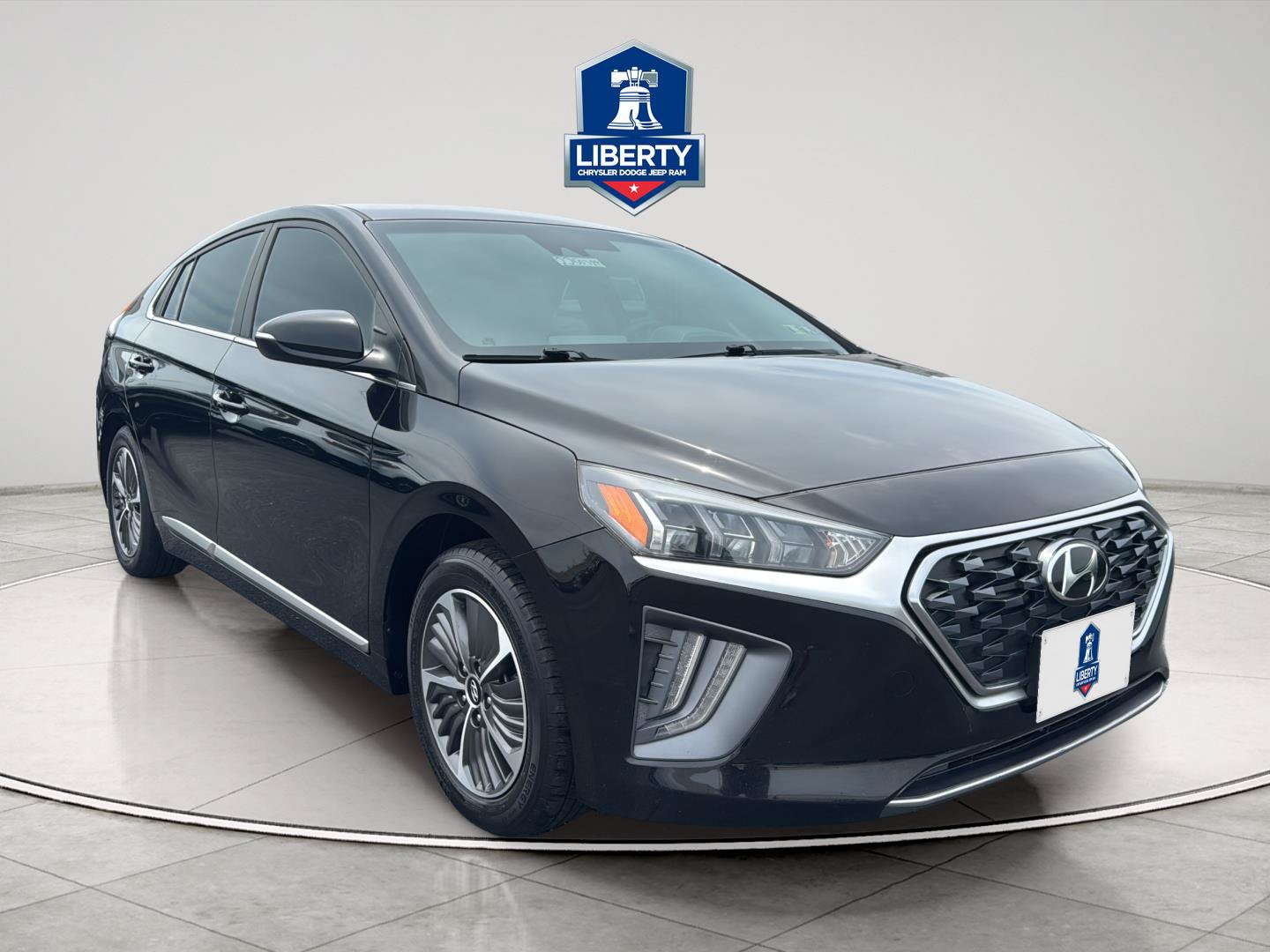 Used 2022 Hyundai Ioniq SEL FWD image 16
