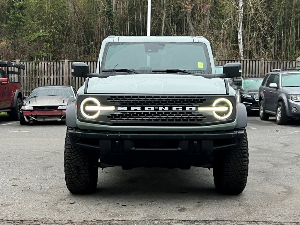 Used 2024 Ford Bronco Badlands image 2