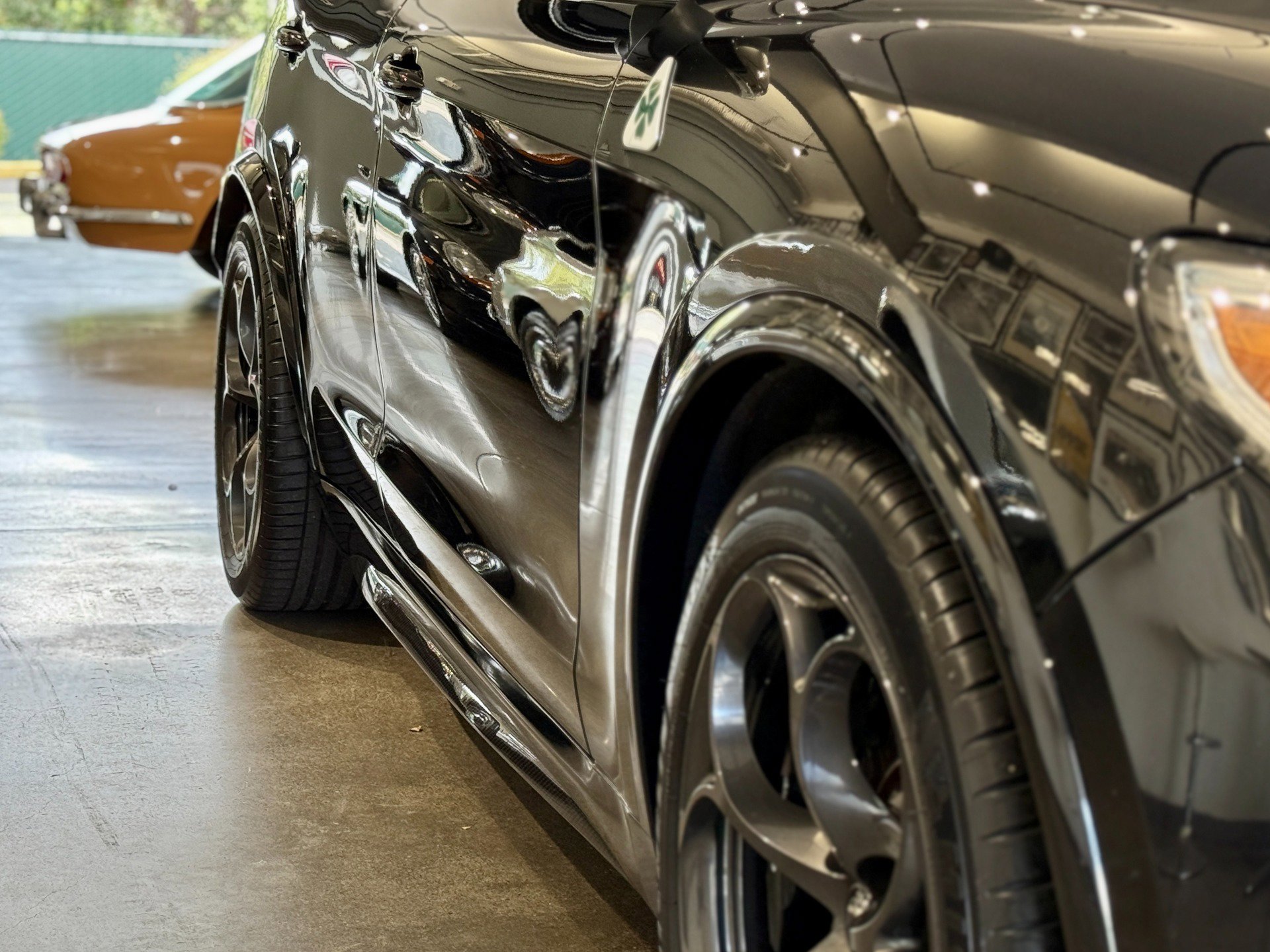 Used 2018 Alfa Romeo Stelvio Quadrifoglio w/ Driver Assist Dynamic Package AWD/4WD image 36