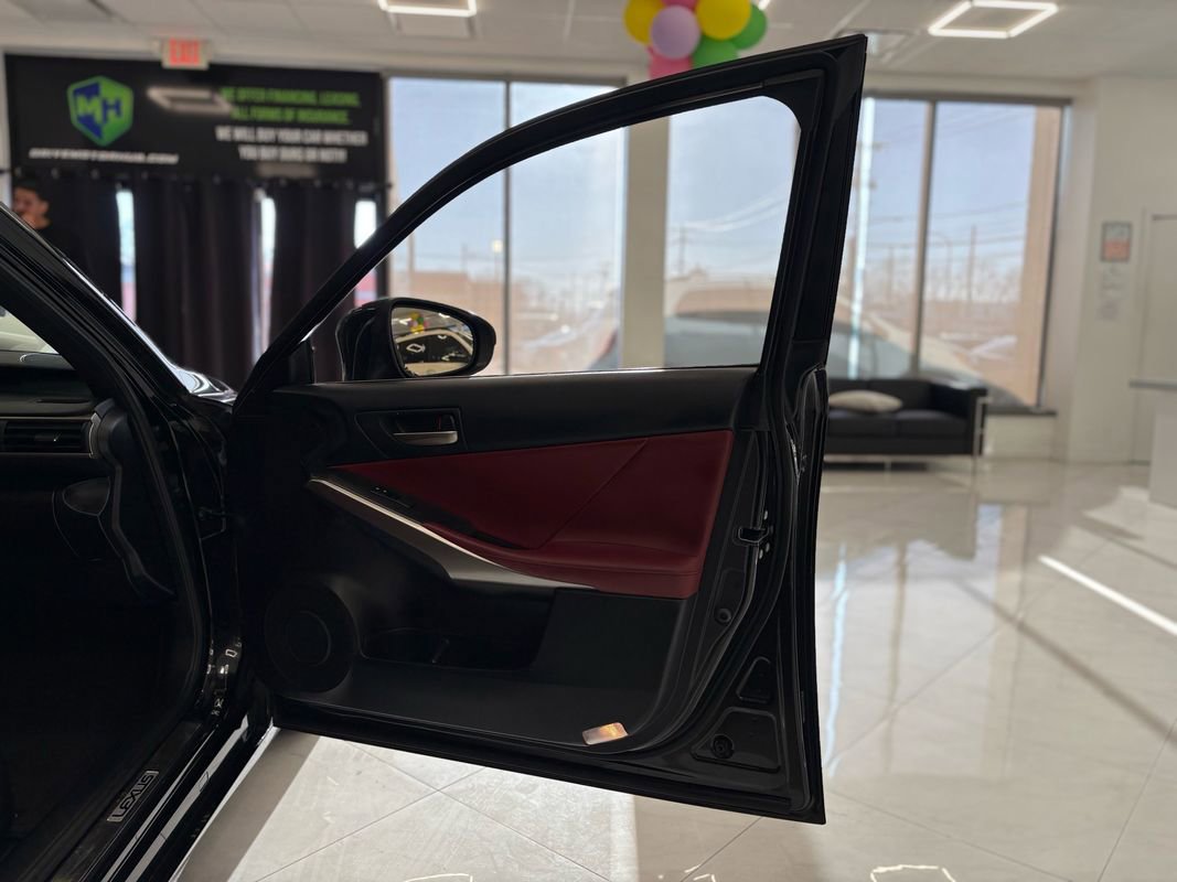 Used 2019 Lexus IS 300 F Sport w/ F Sport Package image 38