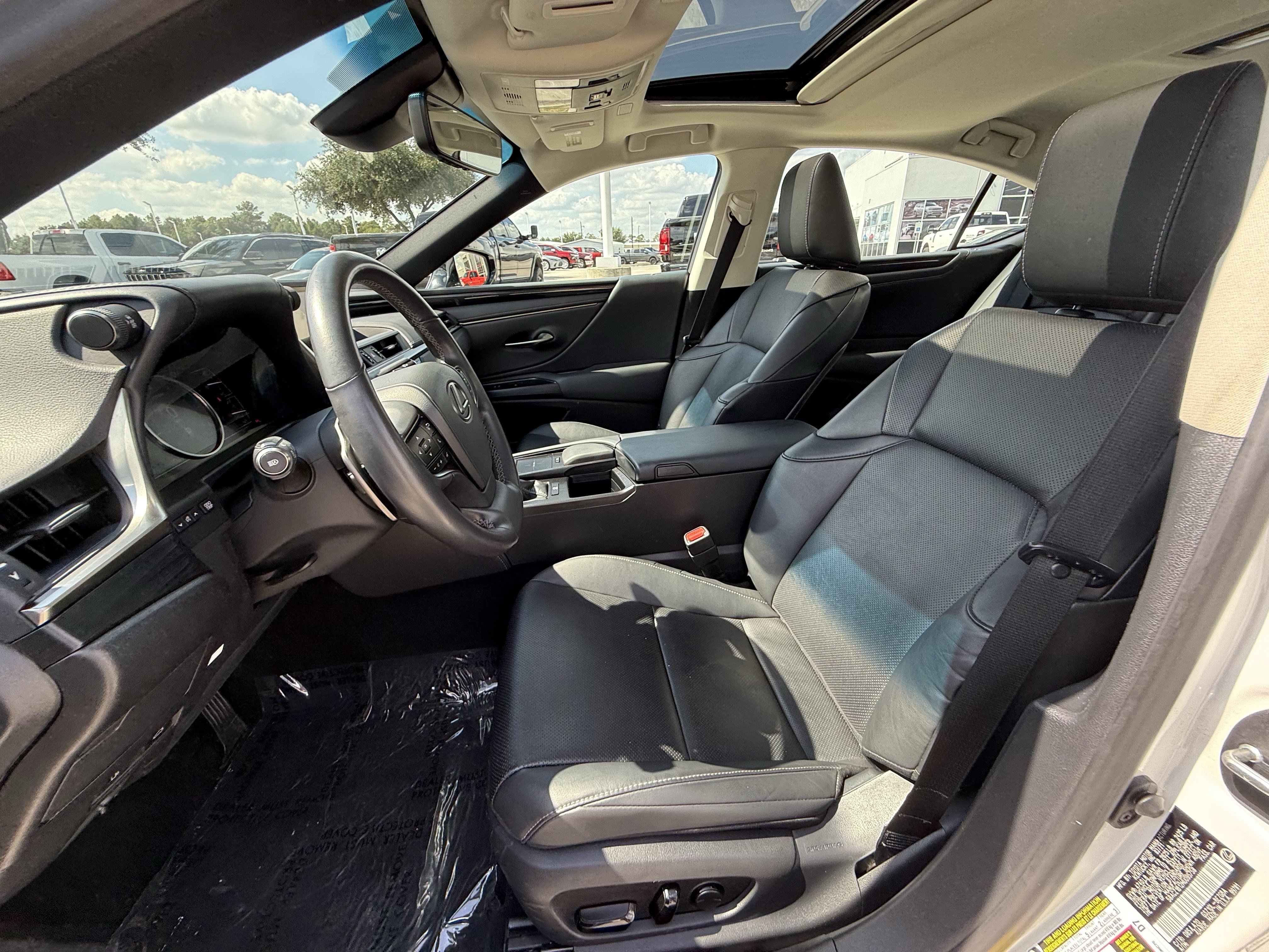 Used 2021 Lexus ES 350 w/ Accessory Package FWD image 26