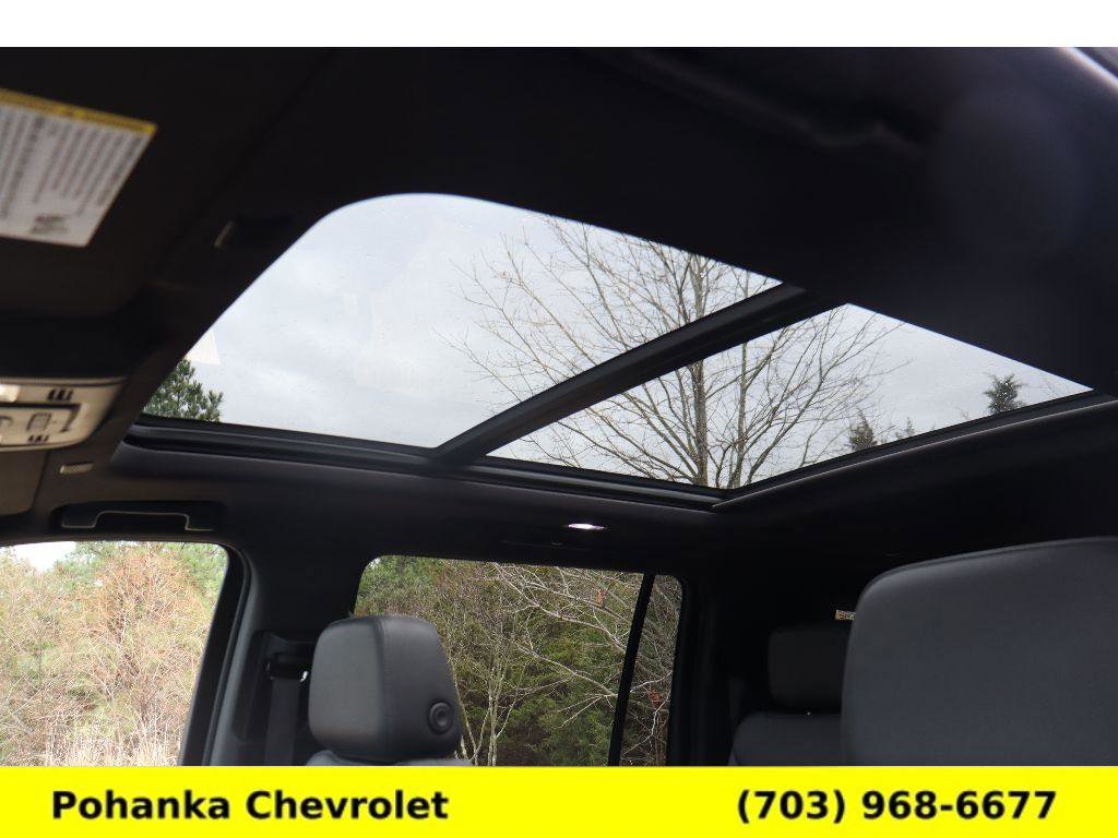 Used 2021 Chevrolet Suburban Z71 image 21