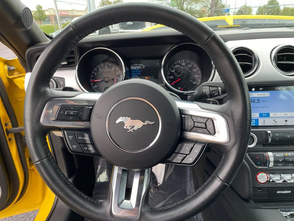 Used 2017 Ford Mustang GT RWD image 17