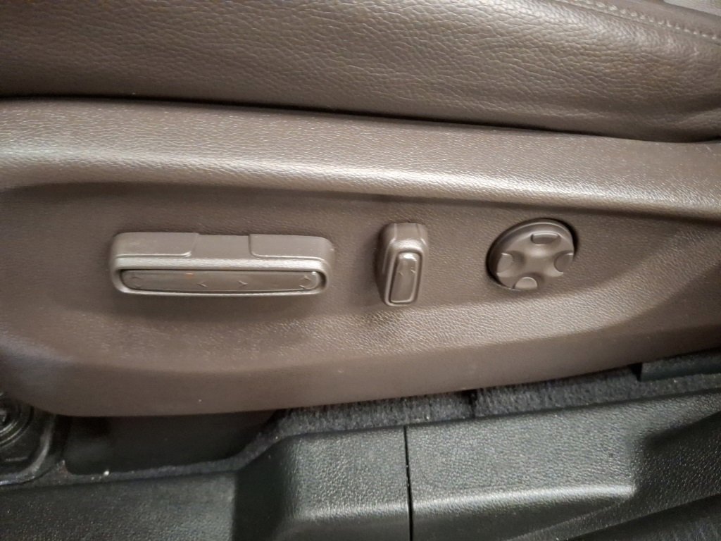 Used 2018 Honda Odyssey EX-L image 16