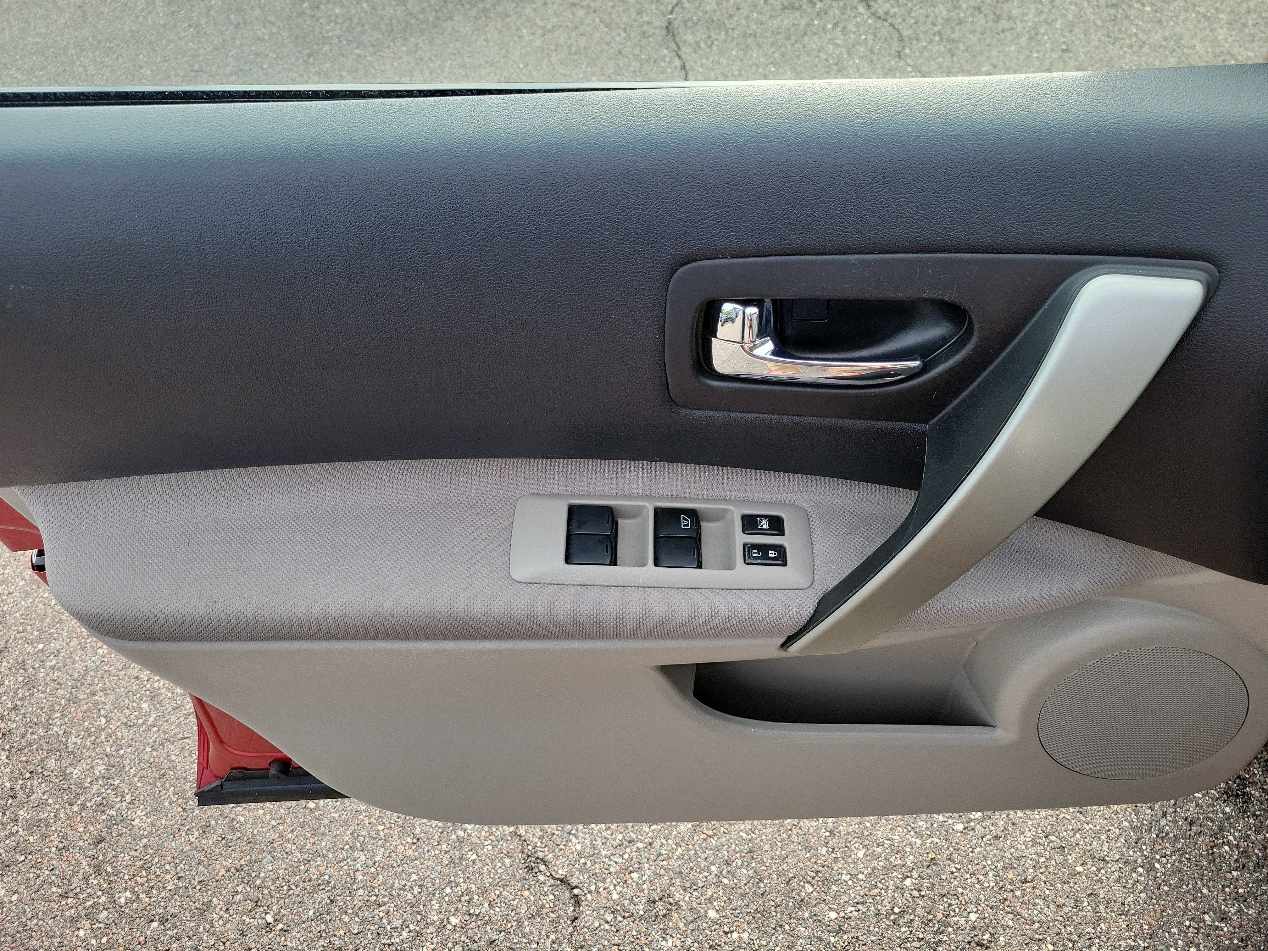 Used 2015 Nissan Rogue S w/ Convenience Package FWD image 19